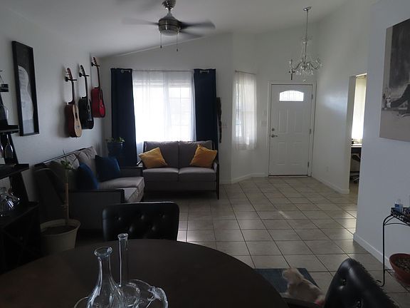 2nd image of 3112 Tierra Mina