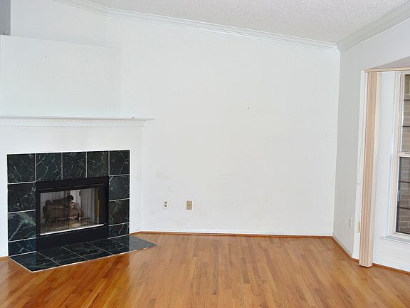 4th image of 29436 Regents Pointe #1