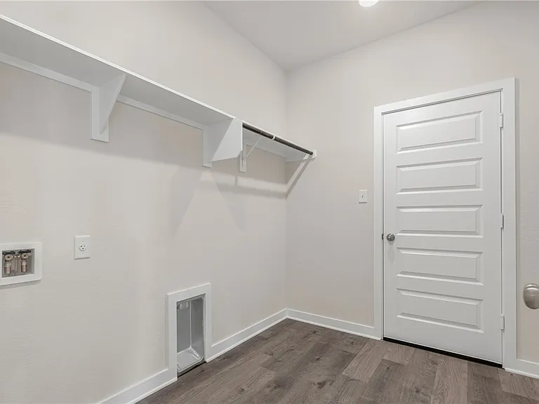 6004 Badger St — Photo 13