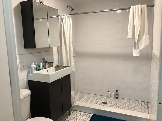 Rented by Dream Space Realty | media 7