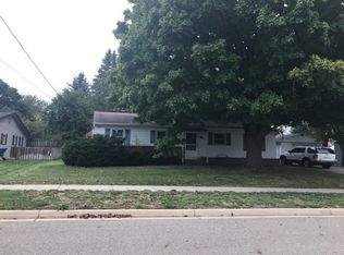 1731 Mapleview St SE, Kentwood, MI 49508