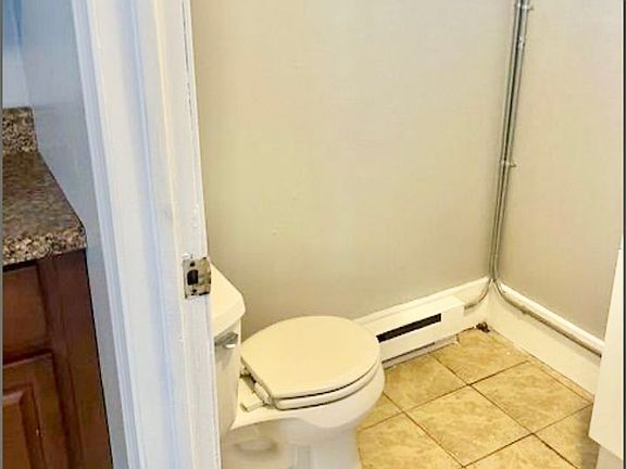 5th image of 863-865 Manton Ave