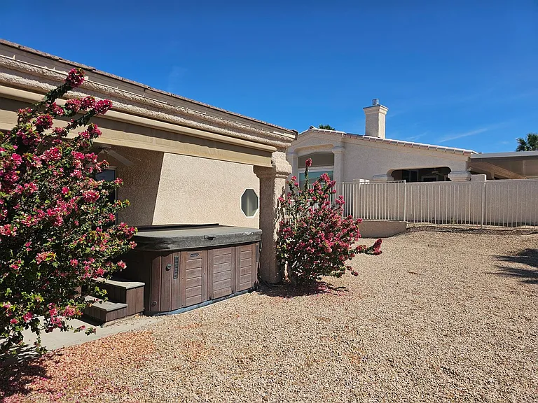 705 Armour Dr — Photo 15