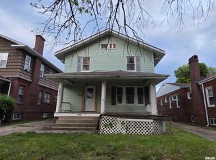 2040 S 5th St, Springfield, IL 62703