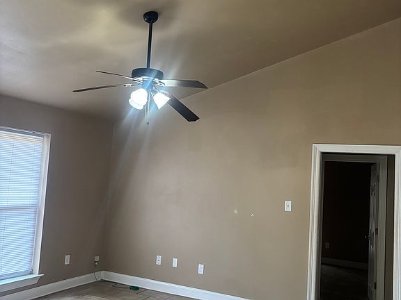 4th image of 44154 Simpson Pl