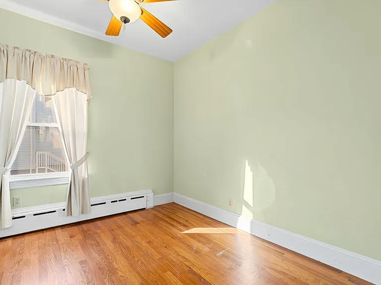 9 Blinns Ct — Photo 3