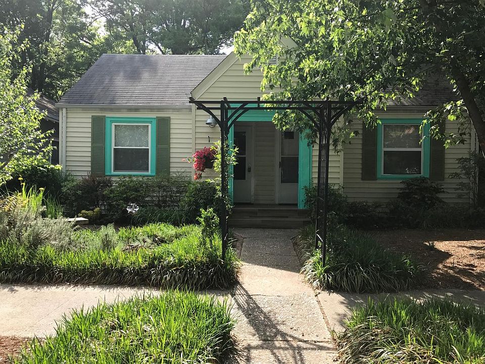 Charming Cottage Duplex