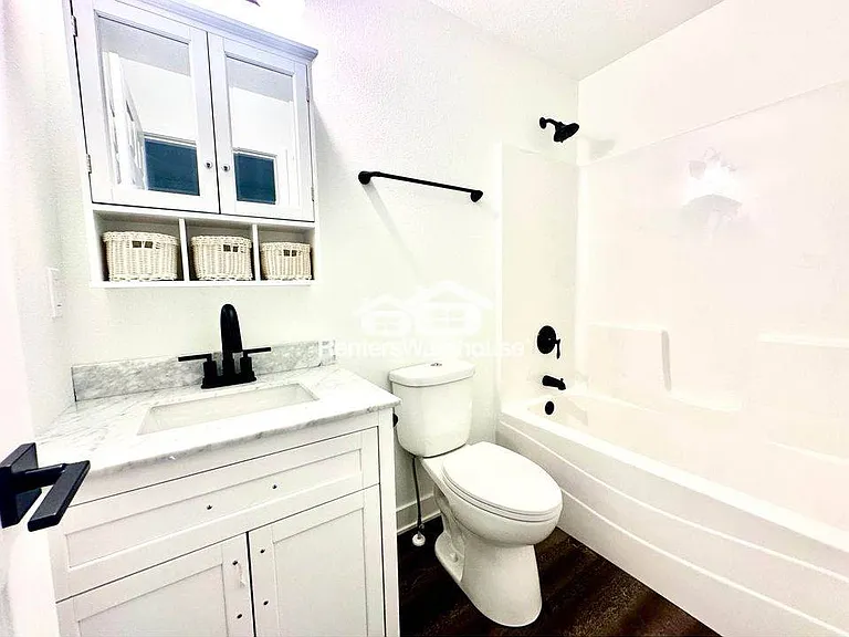 2103 Willis Ave — Photo 10