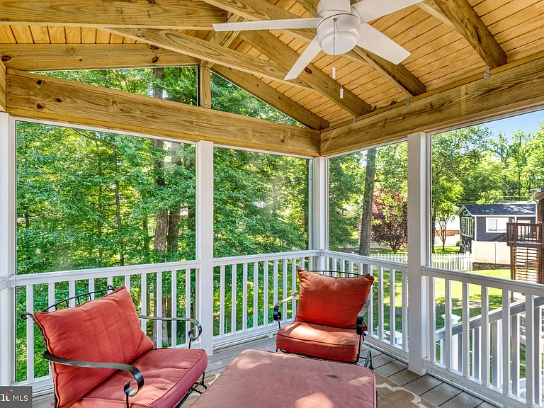 5019 Fleming Dr — Photo 41