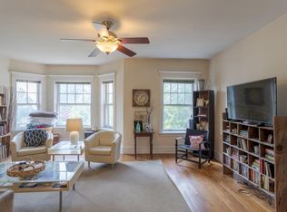 4607 N Malden St APT 3, Chicago, IL 60640