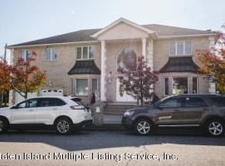 34 Summit Rd, Staten Island, NY 10307
