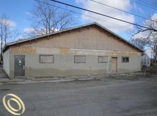 35700 W Jefferson Ave, Rockwood, MI 48173