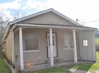 206 Central St SW, Coeburn, VA 24230