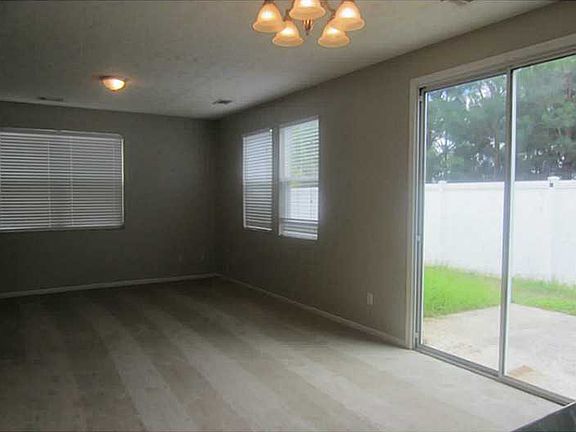 4th image of 410 Chatooga Ln