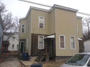 906 E 7th St, Alton, IL 62002