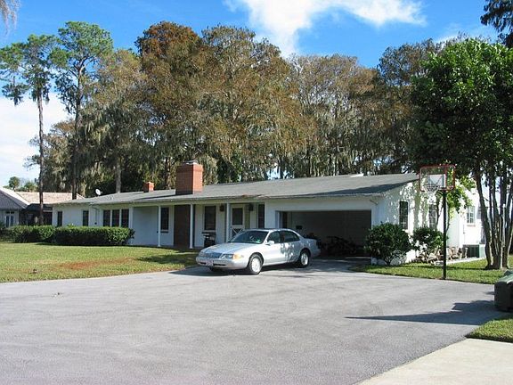 907 Lakeshore Drive