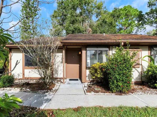 118 Edgewood Ct, Oldsmar, FL 34677