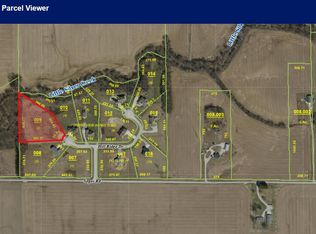 10724 Hill Ridge Dr, Trenton, IL 62293