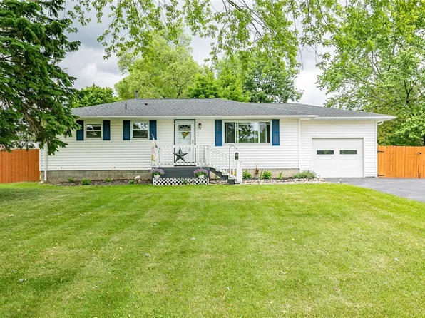 8 Friel Rd, Rochester, NY 14623