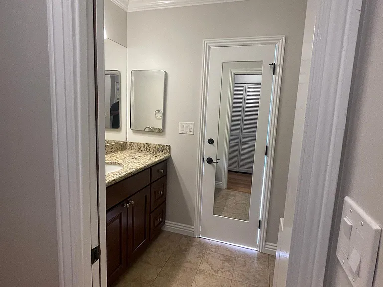 2403 Cross St — Photo 11