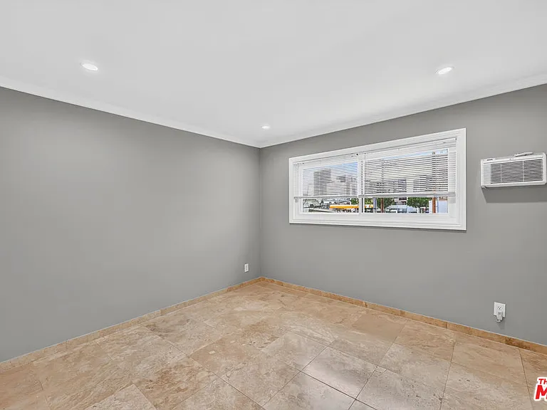 1619 Colby Ave #4 — Photo 19