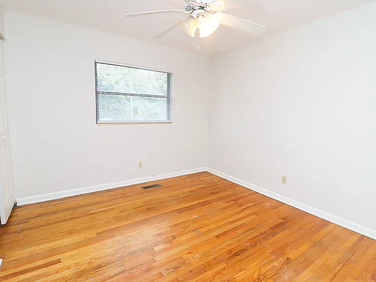 811 S Lipona Rd — Photo 20