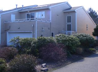 3910 NE Megginson St APT E, Newport, OR 97365