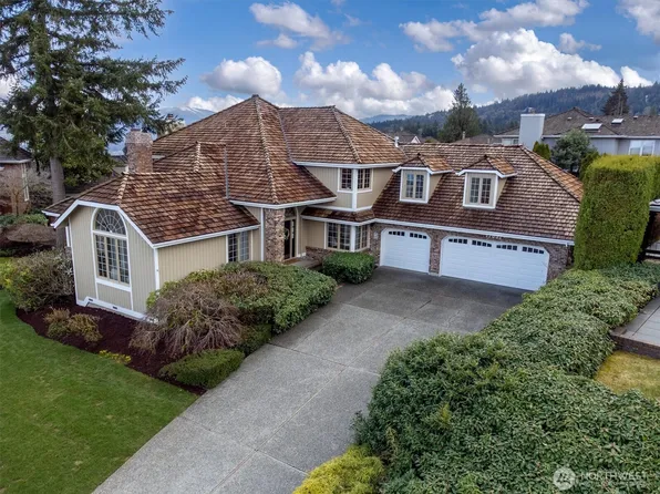 17651 SE 45th Place, Bellevue, WA 98006