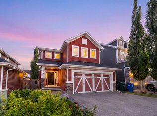 417 N River Heights Dr, Cochrane, AB T4C 0J3