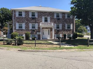 100 Lynde St #3B, Melrose, MA 02176