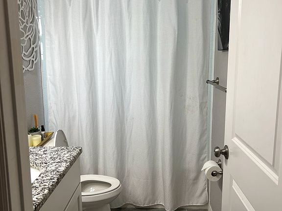 4th image of 2109 E Wilder Ave