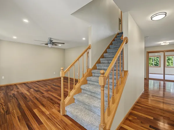 6867 Valiant Dr, Windsor, WI 53598