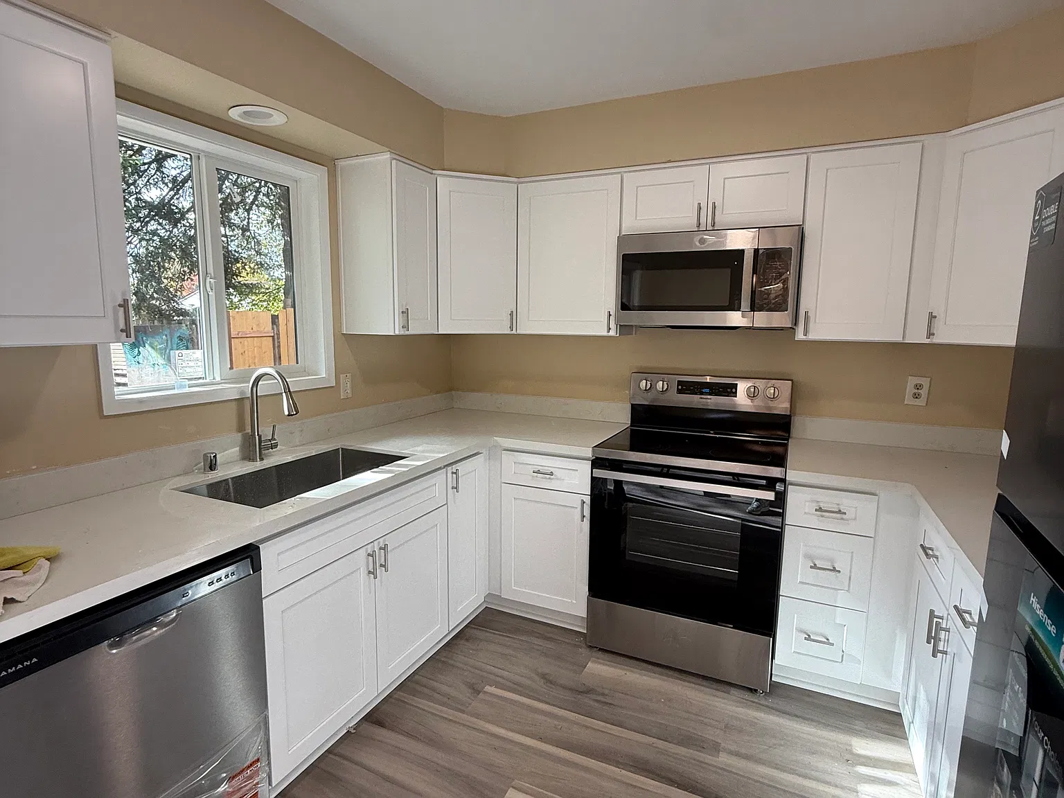 3 bed, 1604 sqft, $2,500 — Photo 3
