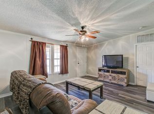 4704 Cedar Ln, Cleburne, TX 76031