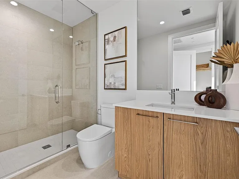 275 1st Ave S #2706 — Photo 31