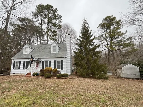 6747 Cedar Lake Dr, Gloucester, VA 23061