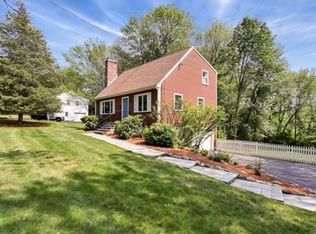 49 Flanders Rd, Westborough, MA 01581