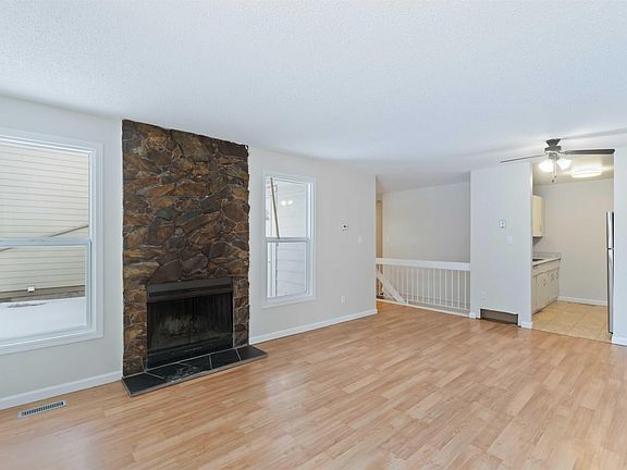 5th image of 7026 Millwoods Rd