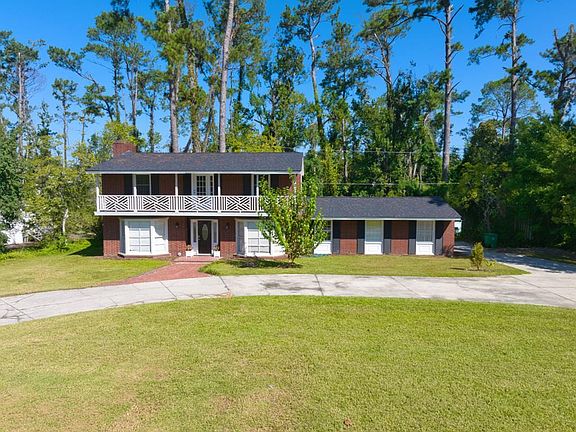 2nd image of 2436 Meadowbrook Dr