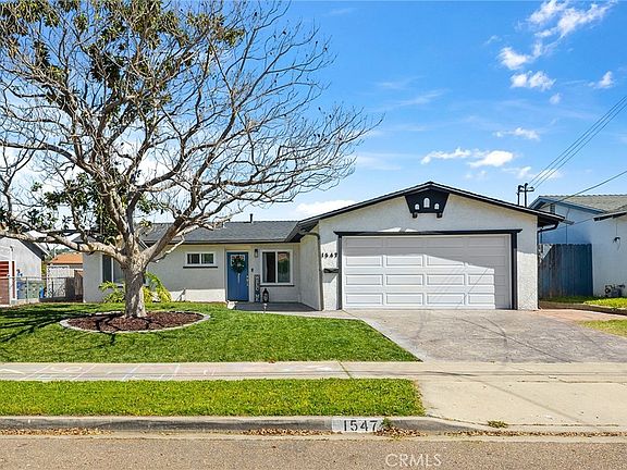 2nd image of 1547 Folkestone St