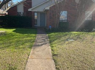 813 Whitney St, Cedar Hill, TX 75104
