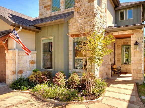 2nd image of 3718 Cima Serena Dr #B