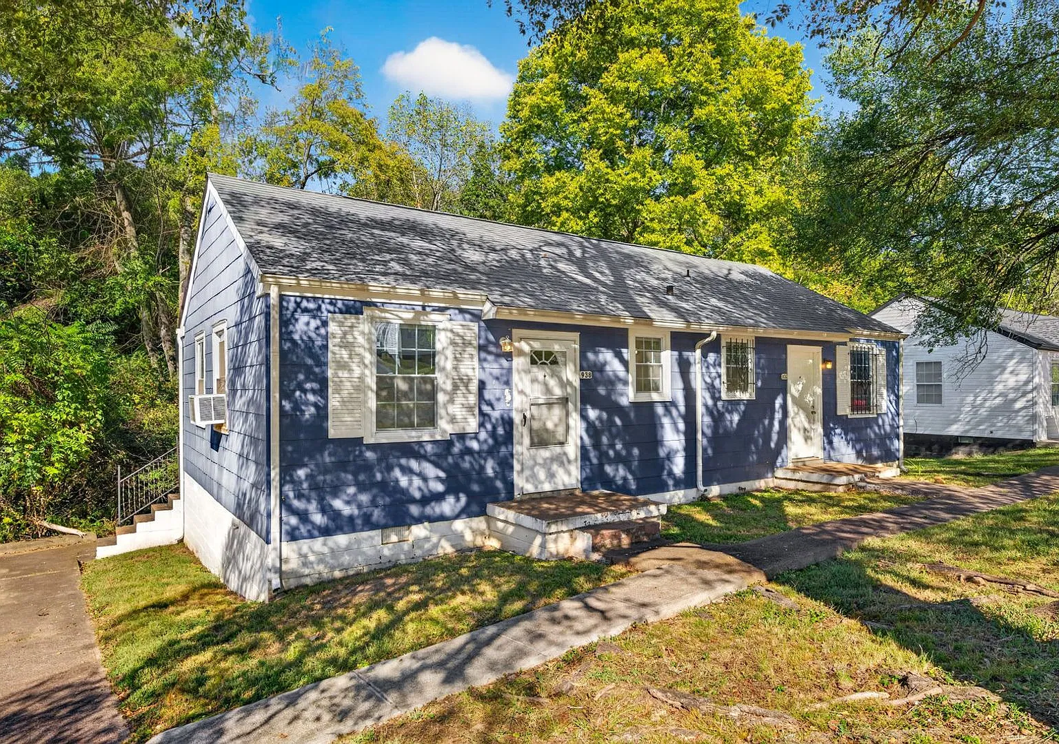 Woody Hills Dr - 936 / 938 — Photo 3