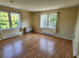 30 Beech St APT 4D, Bristol, NH 03222