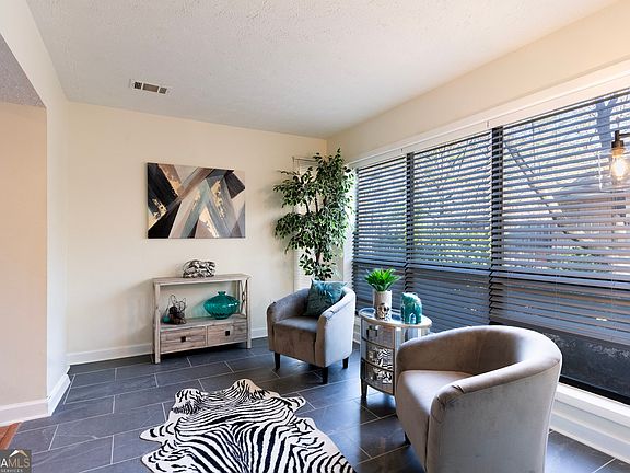 2nd image of 8740 Roswell Rd Unit 10A