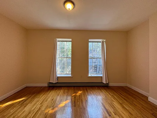 Rented by Pear NYC LLC | media 7