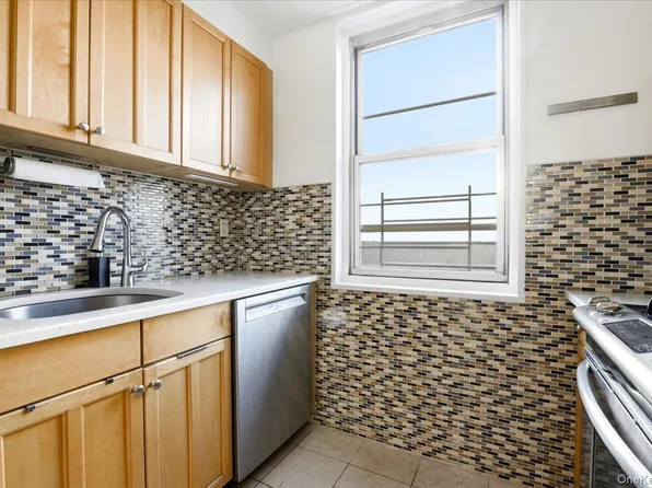 118-118-17 Union Tpke #16G, Forest Hills, NY 11375