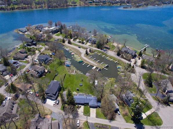 Orchard Lake MI Real Estate - Orchard Lake MI Homes For Sale | Zillow