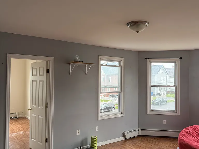 203 Maple St — Photo 9