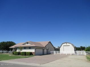 1670 E Country Ln, Gilbert, AZ 85298